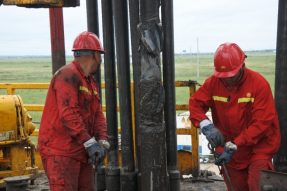 DB5-168井眼清洁工具现场试验