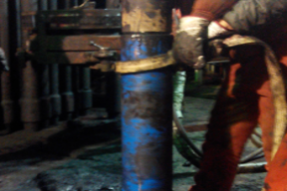 水力振荡冲击器成功下井试验